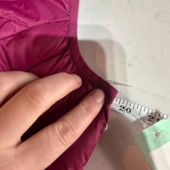NWT Market & Spruce Womens Down Quilted Full Zip Packable Vest Burgundy Medium - Picture 11 of 12